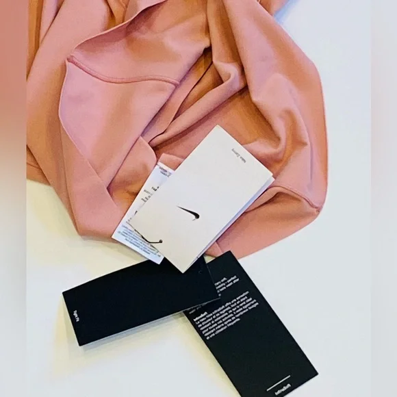 Nike Zenvy Women's Dri-FIT Tank Top shelf bra NWT perfect M size NWT so soft - Picture 6 of 9